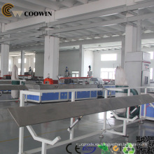 Fabricado en China PE PP PVC WPC Línea de producción de perfiles
